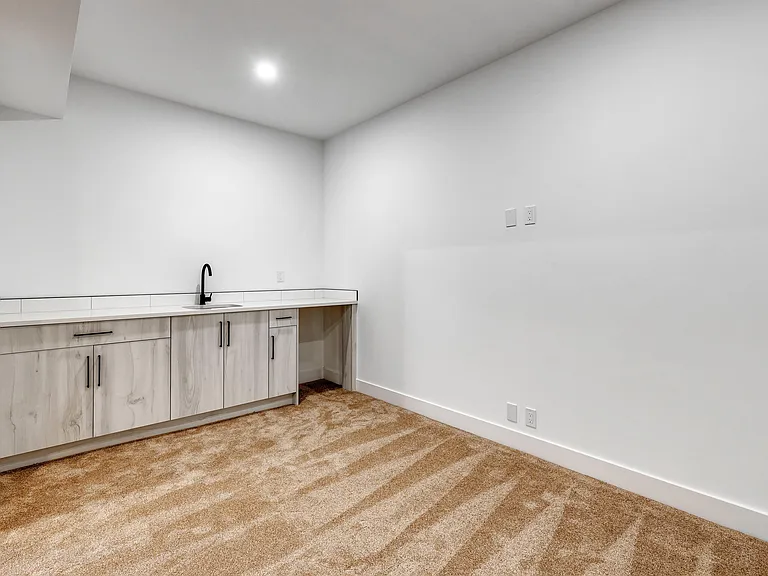 2144 51st Ave SW — Photo 41