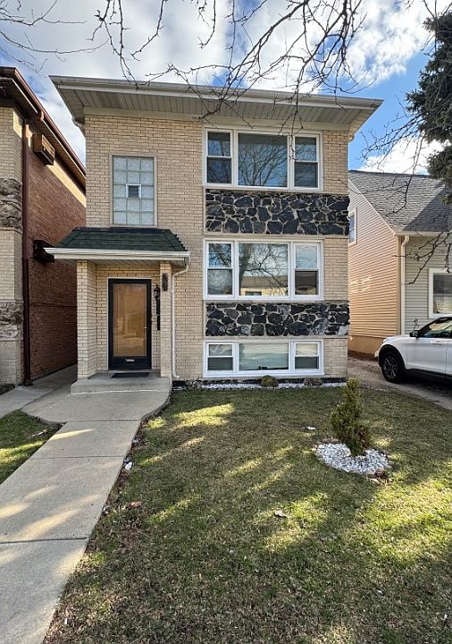 1st image of 5647 W Lawrence Ave #2