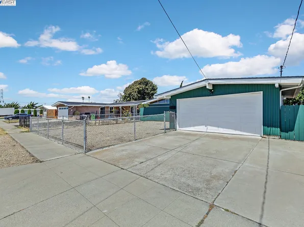 27278 Capri Ave, Hayward, CA 94545