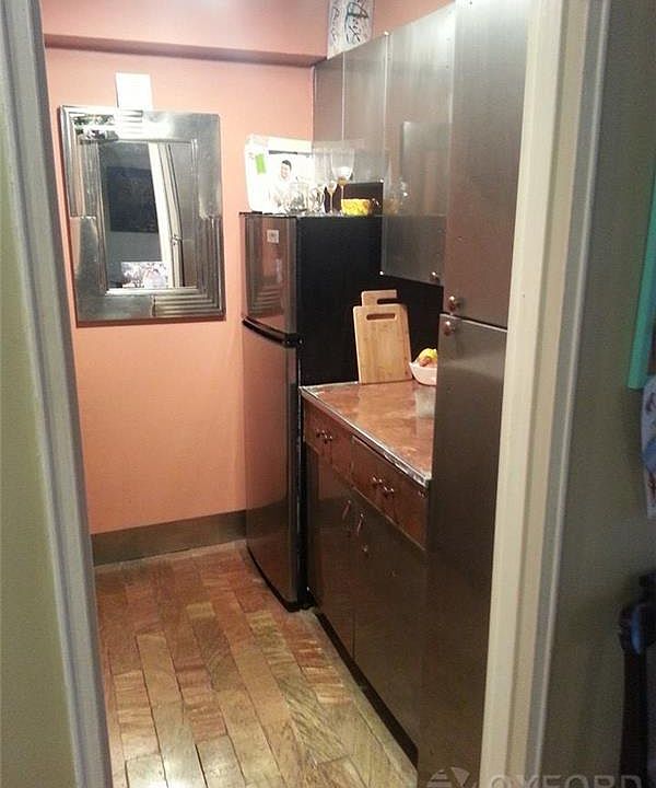 2nd image of 210 E 63rd St APT 4F