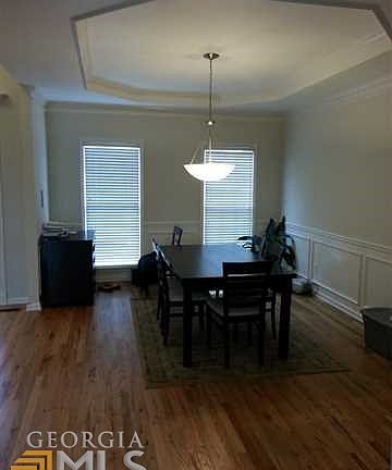 3rd image of 795 Milton Oaks Dr
