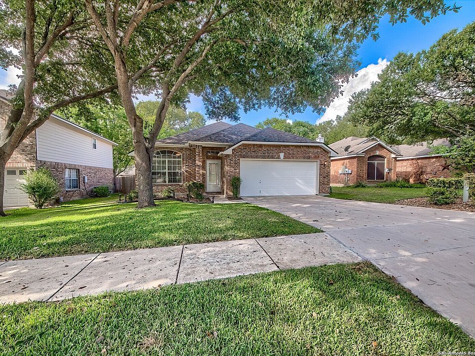 1st image of 2513 WOODLAND VILLAGE PL