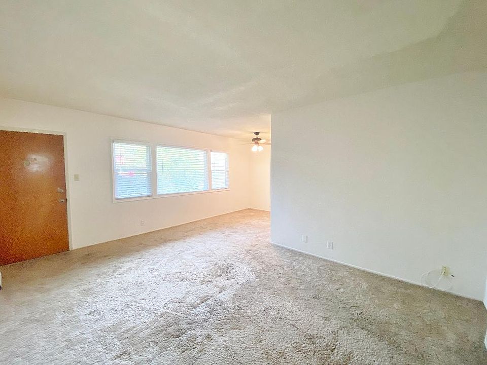 1st image of 1614 E 1st St APT 8