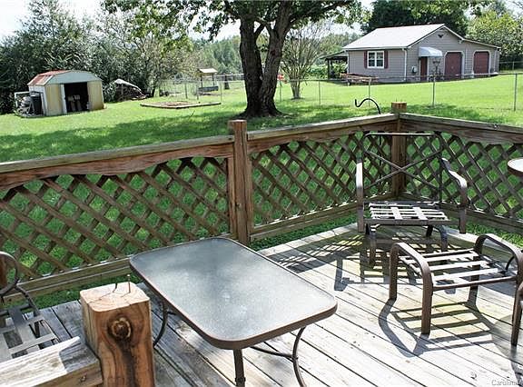 3rd image of 107 Croft Dr