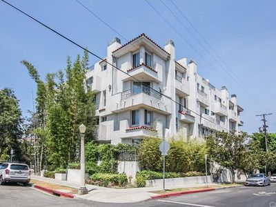 350 S Norton Ave PENTHOUSE 1, Los Angeles, CA, 90020