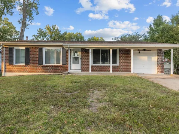 1319 Coppergate Ln, Saint Louis, MO 63138