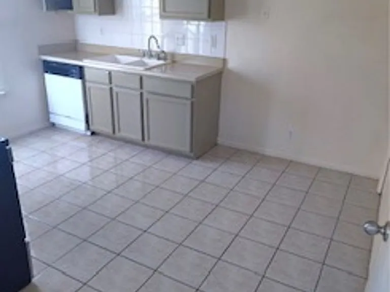 508 Alpine St — Photo 23
