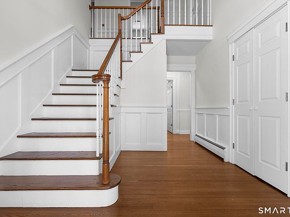 4th image of 9 Thompson Hill Road