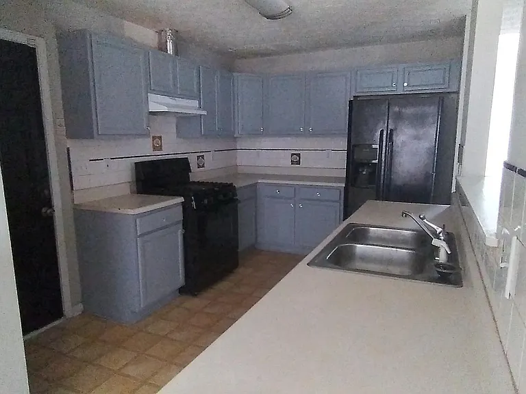 4240 Bradstone Trce — Photo 6