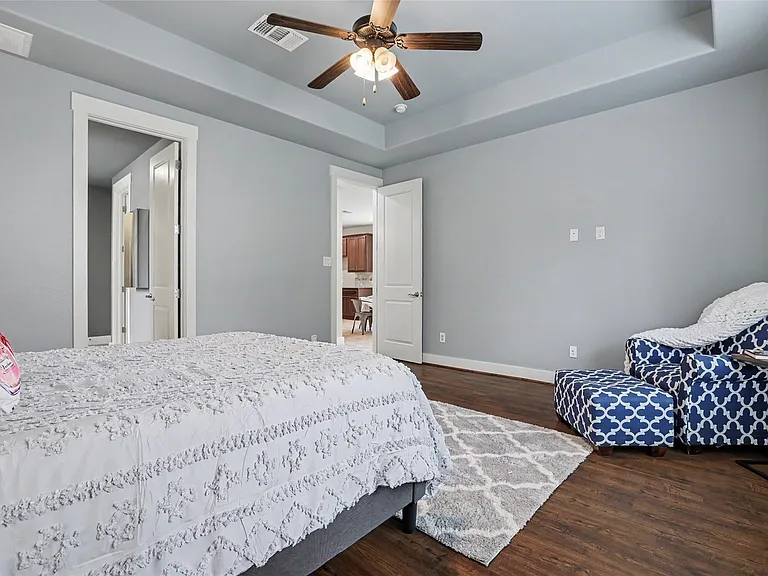 3319 Dalton St — Photo 17
