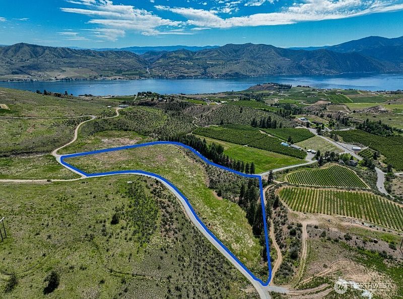 2nd image of 194 Chelan Ranch Road