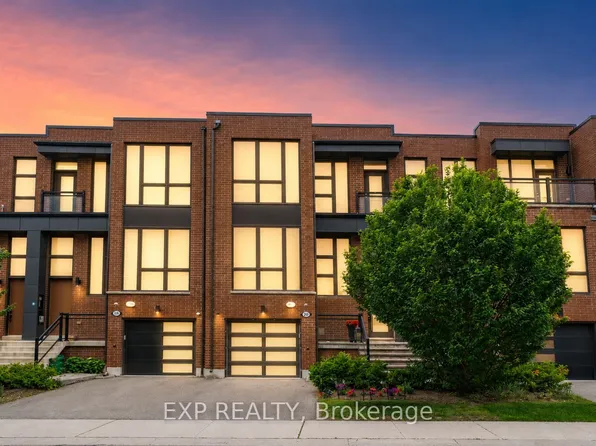 20 Crestridge Dr, Vaughan, ON L4J 0K1