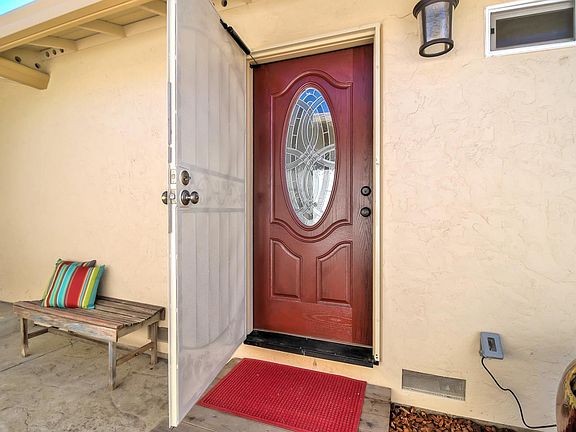2nd image of 352 McCovey Ln