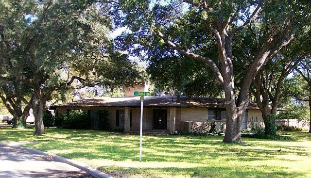 2nd image of 310 Louise Dr