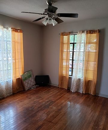 5th image of 1435 Greer St