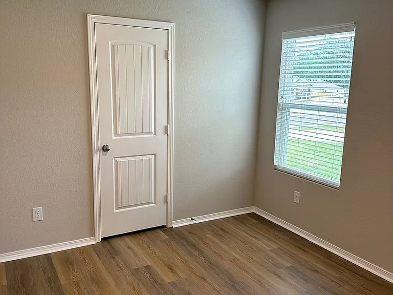 45 Foster Louis Ln — Photo 9
