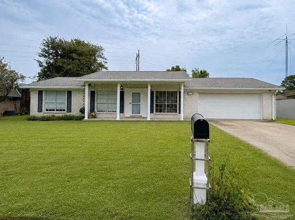 6940 Cabral St, Pensacola, FL 32503