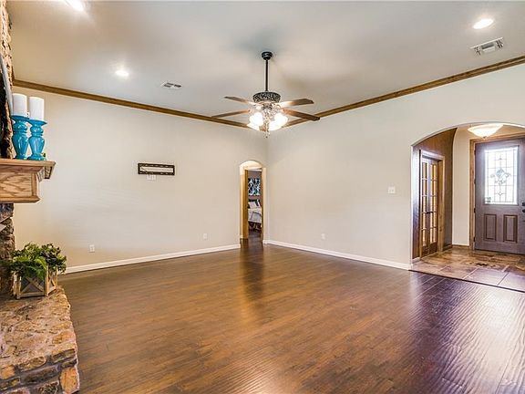 5th image of 119 Bonita Dr