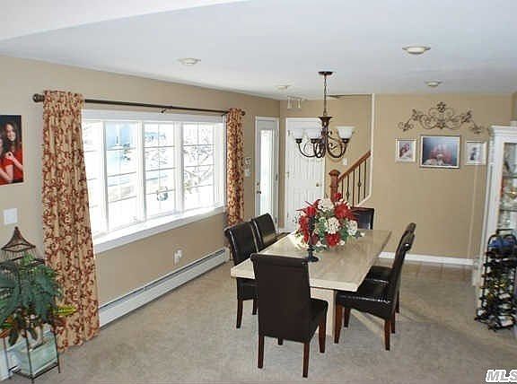 5th image of 11 Bruce Ln N