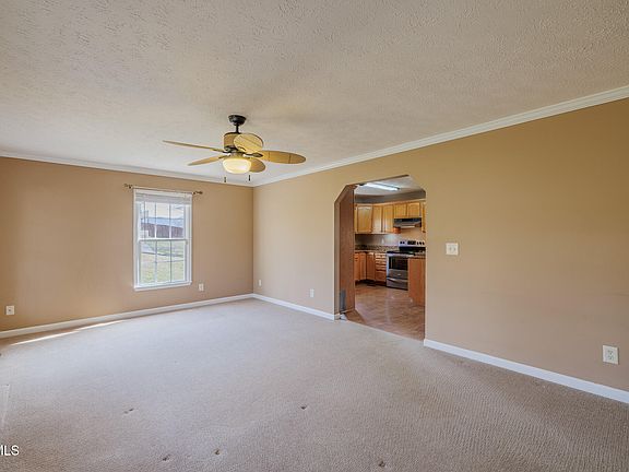 2nd image of 137 Meadow Springs Ln