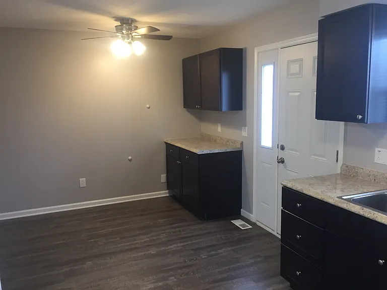 30620 Euclid Ave #2 — Photo 14