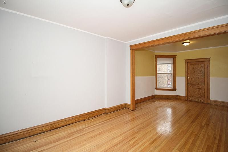 1st image of 2646 N Albany Ave #3R