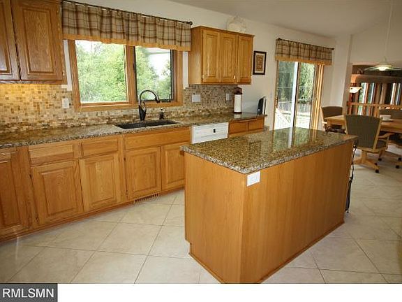 2nd image of 3965 Zanzibar Ln N