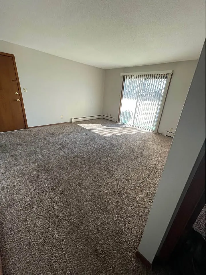 Building Photo - 3220 Kenrich Dr SW #5