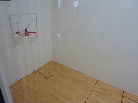 Basketball/racq court