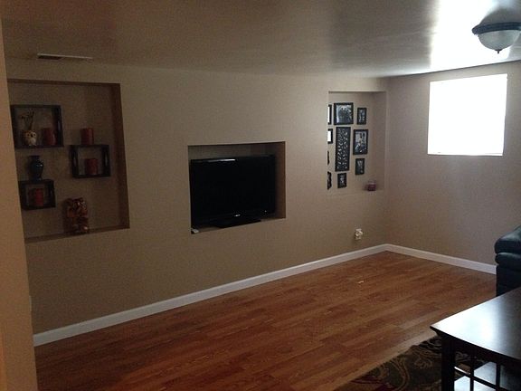2nd image of 9615 Perrin Ave
