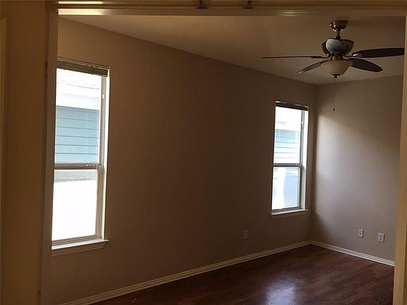 5th image of 1224 Stratford Dr