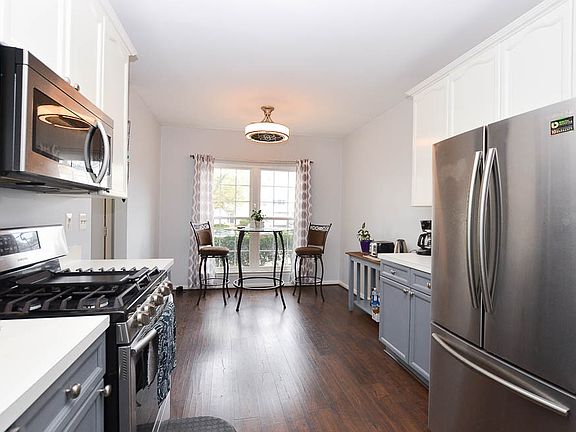 5th image of 5107 Castle Harbor Way #100