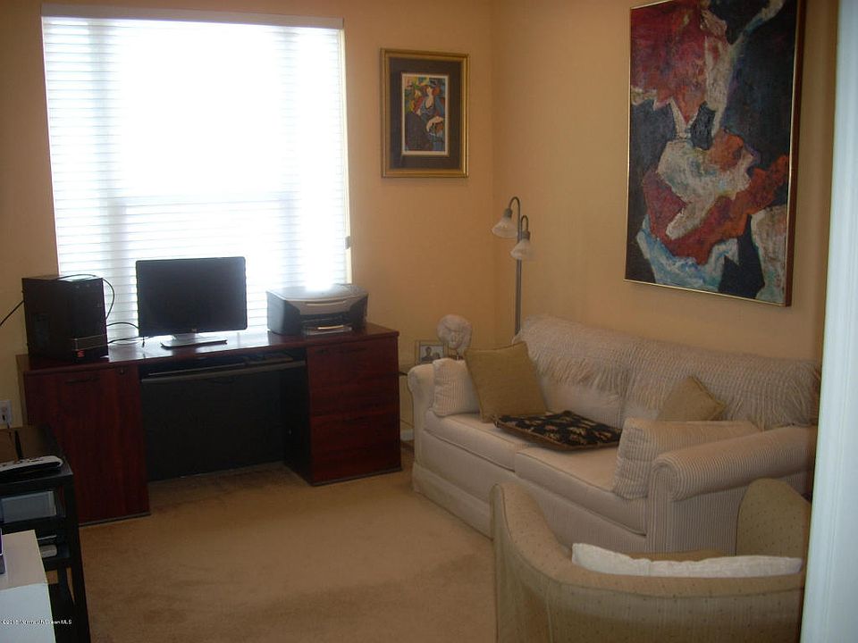 1st image of 34 Greenways Ln