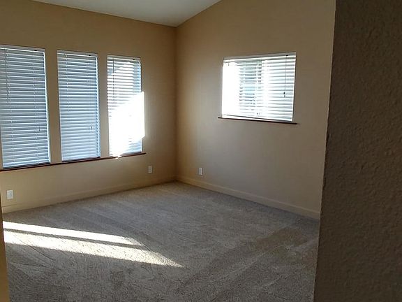 Large living / Multipurpose living area