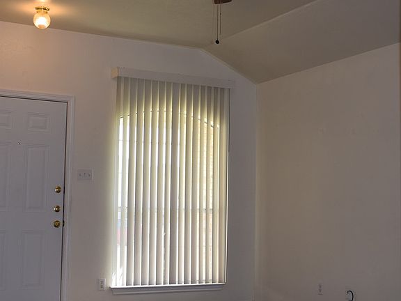 2nd image of 2608 Lucille Dr