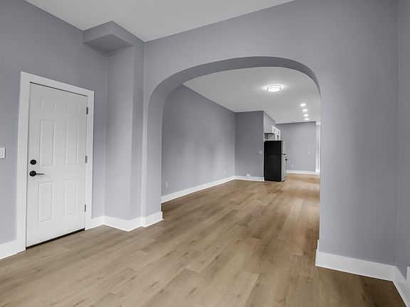 5th image of 49 William St #3