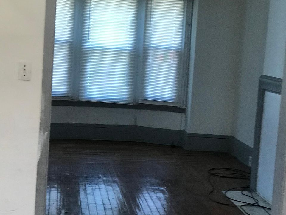 1st image of 1724 Holyoke Ave