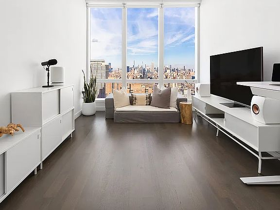 4th image of 111 Murray St APT 42A