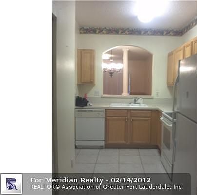 5th image of 1087 SW 42nd Way #1087