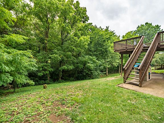 2nd image of 7106 Glade Ln