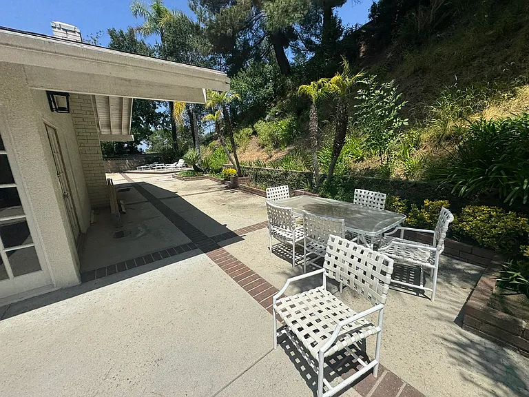 3474 Loadstone Dr — Photo 33