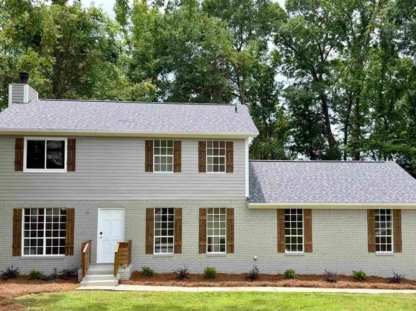 3225 Green Valley Rd, Birmingham, AL 35243