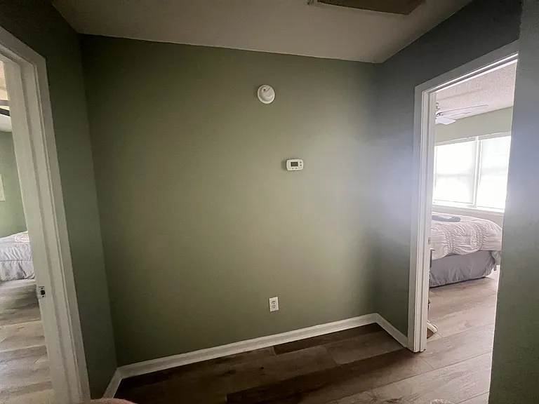 hallway space between upstairs bedrooms