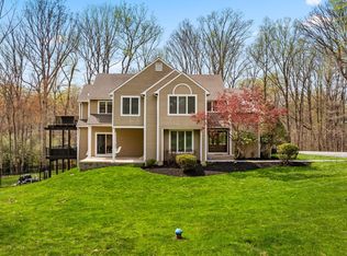 12140 Woodsyde Ct, Owings Mills, MD 21117