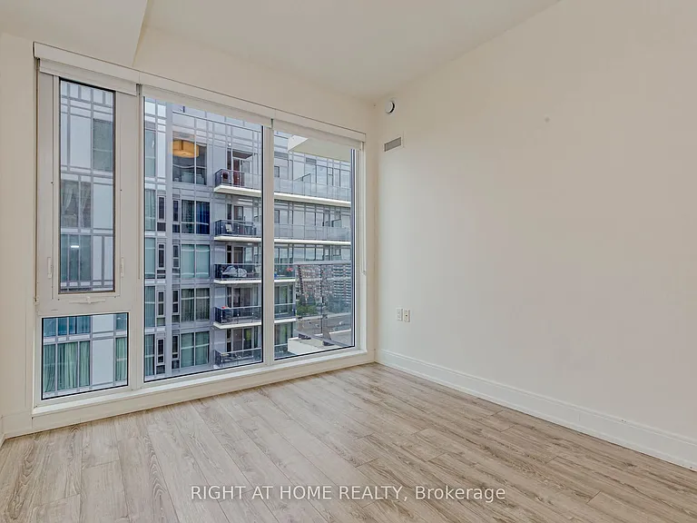 9608 Yonge St #1603 — Photo 24