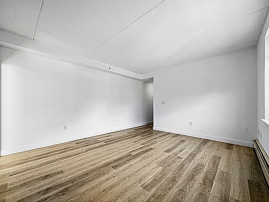 3rd image of 304 W 117th St APT 3Q