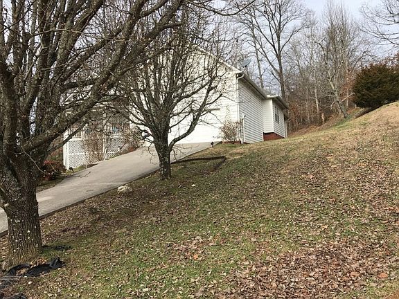 2nd image of 4301 Foothills Dr