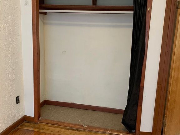 3rd image of 216 Thompson St #4FF