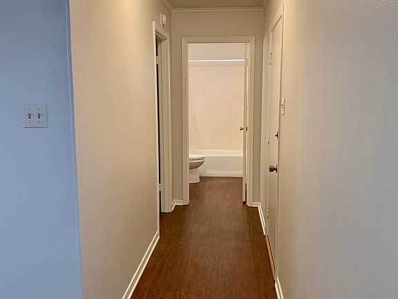 5th image of 208 Parmley Dr APT 19