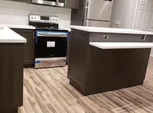 2221 29th St, Astoria, NY 11105
